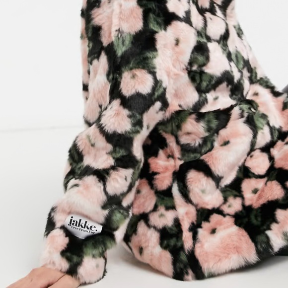 Anthropologie Jakke floral furry fuzzy Tilly Faux Fur Coat size 6/ medium - Picture 12 of 12